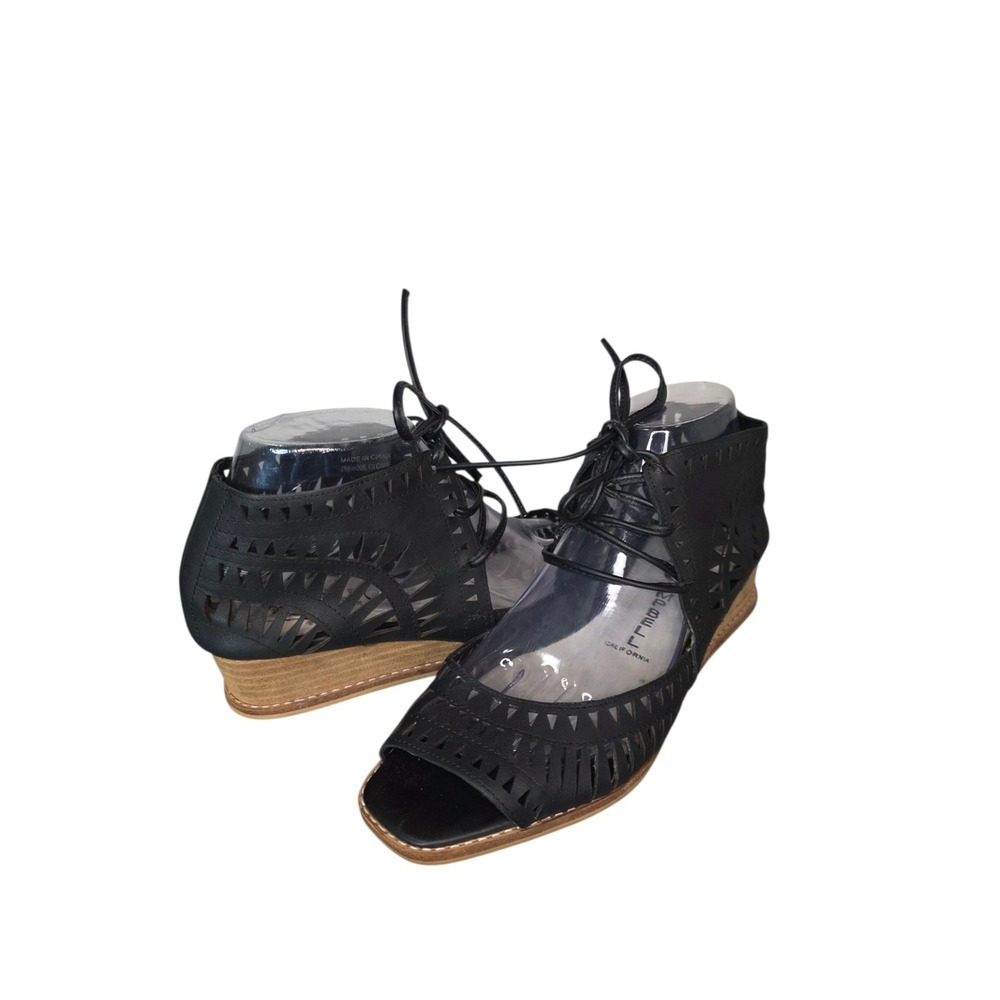 Jeffrey Campbell Rodillo Wedge Sandals Black Cutout Lace Up Womens Size 9.5
